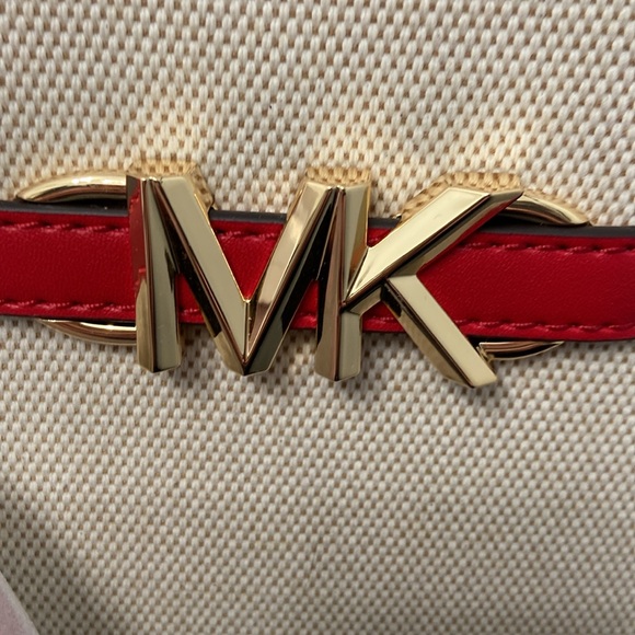 Michael Kors Large Belted Satchel NWT - Picture 3 of 8